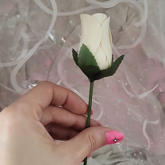 HANDMADE Wooden Roses - Picture 5 of 8